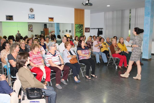 Conferencia sobre Actividad Física en
Fibromialgia y S.F. Crónica.